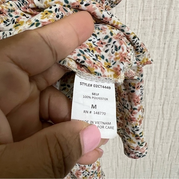 Sienna Sky floral blouse size M - Picture 6 of 7